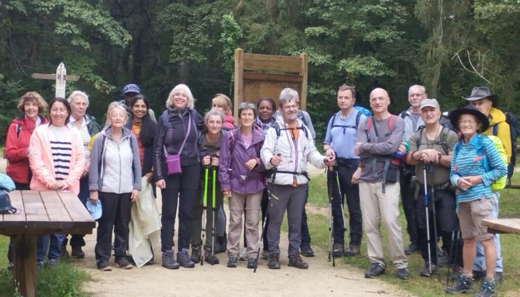 Participants à la marche du 22 septembre 2024 à Dourdan